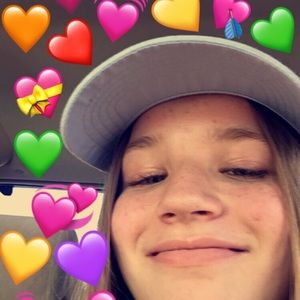 Meet your Posher, Hailey